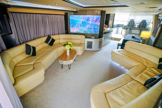 Carmen yacht | AED2,700/hour